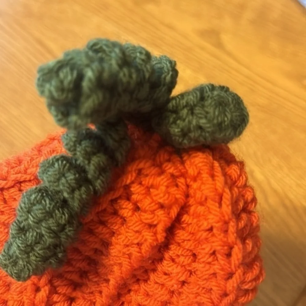 Handmade crocheted baby pumpkin hat‎